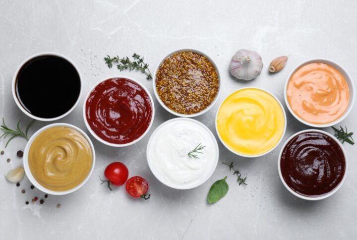 معرفی انواع سس‌های خوشمزه برای طعم‌دهی به غذاهای شما